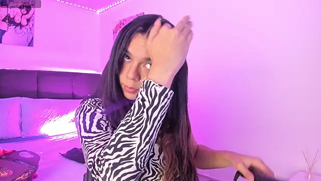 Snapshot of Megan_Miles02 chatting on November 12, 8:30 pm Megan Miles02 online show from November 12, 8:30 pm