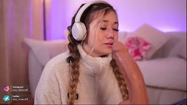 lilith gray9 online show from November 22, 6:29 pm