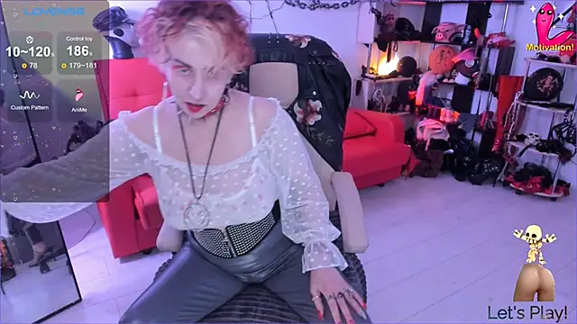 Snapshot of GinaMiracle chatting on November 14, 4:22 am GinaMiracle online show from November 14, 4:22 am