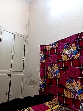 reemacouple007 online show from September 17, 6:15 am