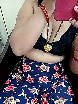 reemacouple007 online show from September 19, 7:10 am