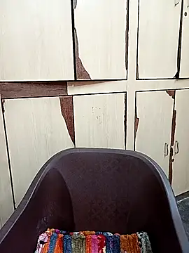 reemacouple007 online show from October 18, 7:53 am