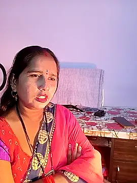 reemacouple007 online show from February 8, 8:40 am