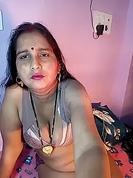 reemacouple007 online show from February 11, 8:14 pm