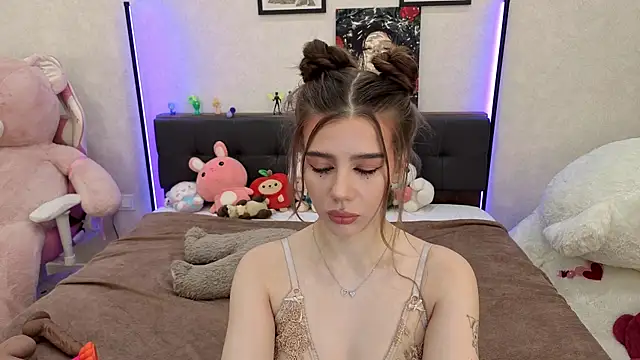 Snapshot of dolly_ll chatting on October 4, 1:20 pm dolly ll online show from October 4, 1:20 pm