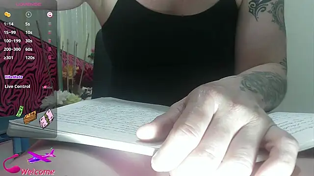 ViickySexy online show from February 27, 7:58 pm