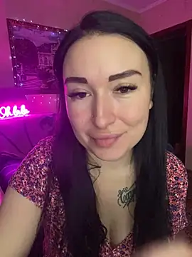 Snapshot of Roxana_Bell chatting on December 9, 6:14 pm Roxana Bell online show from December 9, 6:14 pm