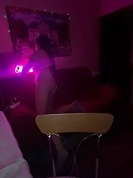 Snapshot of Roxana_Bell chatting on January 12, 5:33 pm Roxana Bell online show from January 12, 5:33 pm