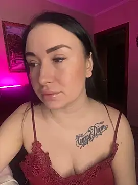 Snapshot of Roxana_Bell chatting on January 22, 12:38 pm Roxana Bell online show from January 22, 12:38 pm