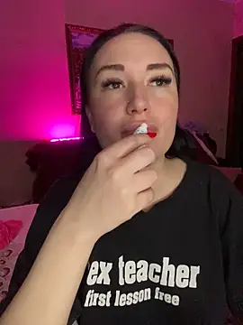 Snapshot of Roxana_Bell chatting on February 23, 2:14 pm Roxana Bell online show from February 23, 2:14 pm