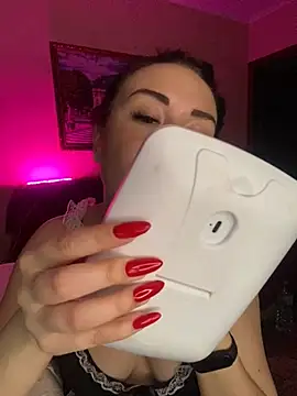 Snapshot of Roxana_Bell chatting on February 25, 7:14 pm Roxana Bell online show from February 25, 7:14 pm