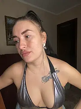 Snapshot of Roxana_Bell chatting on February 23, 7:55 pm Roxana Bell online show from February 23, 7:55 pm