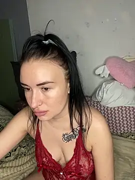 Roxana Bell online show from April 27, 6:39 pm