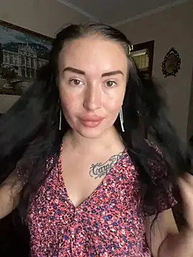 Snapshot of Roxana_Bell chatting on June 21, 11:46 am Roxana Bell online show from June 21, 11:46 am