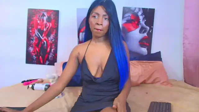 Snapshot of lexy_thomsom chatting on April 3, 4:43 am lexy thomsom online show from April 3, 4:43 am