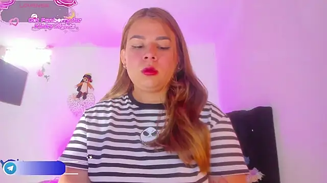 little tifanny82 online show from December 16, 1:27 pm