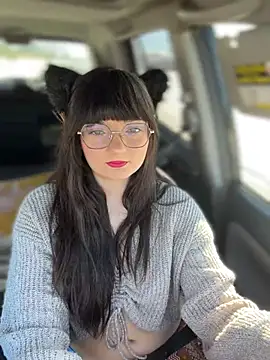 Snapshot of urpuppymoon chatting on February 7, 8:45 pm urpuppymoon online show from February 7, 8:45 pm