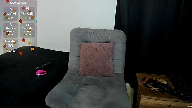 Snapshot of liily_moore chatting on May 9, 5:23 am liily moore online show from May 9, 5:23 am