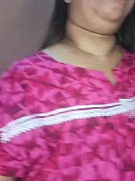 Snapshot of Ravina_patil1 chatting on February 2, 5:59 pm Ravina patil1 online show from February 2, 5:59 pm