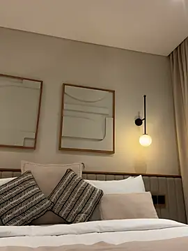 Snapshot of LunaRase chatting on February 8, 5:08 pm LunaRase online show from February 8, 5:08 pm