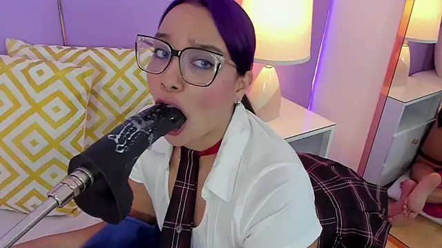 SophyRuiz  online show from February 9, 12:09 pm