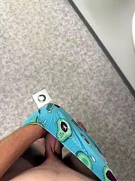 Ben01987 online show from December 1, 4:45 pm