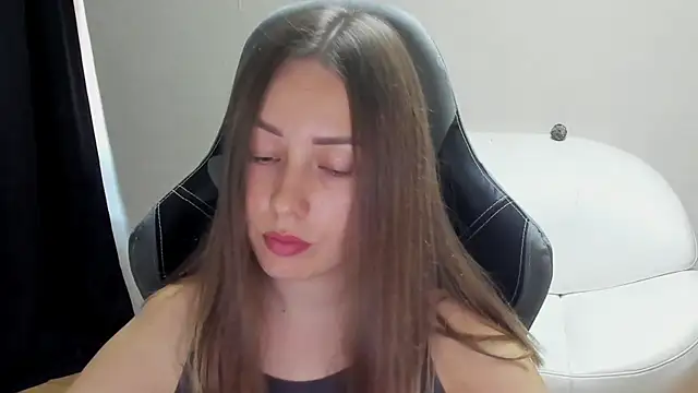 Snapshot of Mia_shy1 chatting on June 20, 5:32 am Mia shy1 online show from June 20, 5:32 am