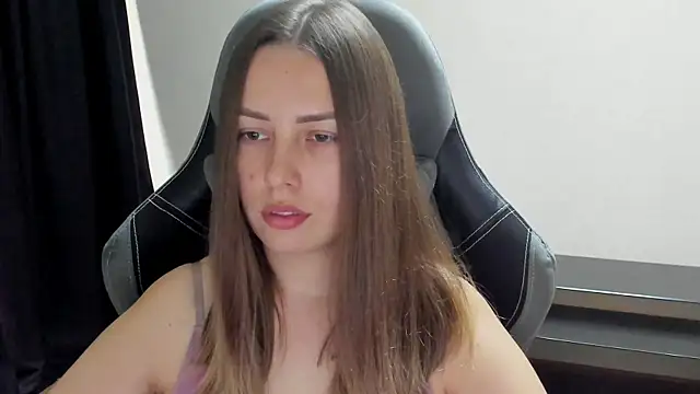 Snapshot of Mia_shy1 chatting on June 29, 8:31 am Mia shy1 online show from June 29, 8:31 am