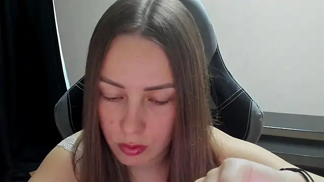 Snapshot of Mia_shy1 chatting on July 3, 5:25 am Mia shy1 online show from July 3, 5:25 am