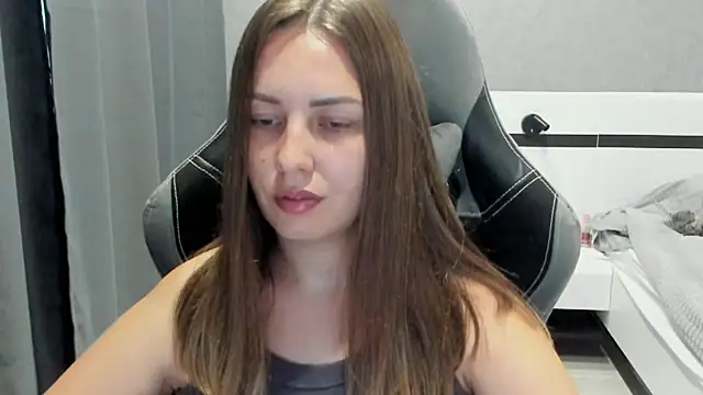 Snapshot of Mia_shy1 chatting on July 24, 3:21 pm Mia shy1 online show from July 24, 3:21 pm