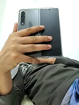 Snapshot of daddylove87 chatting on December 15, 12:09 pm daddylove87 online show from December 15, 12:09 pm