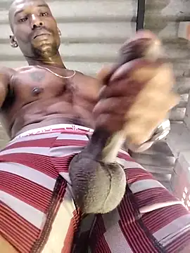 Snapshot of moro28vergon chatting on December 19, 6:59 pm moro28vergon online show from December 19, 6:59 pm