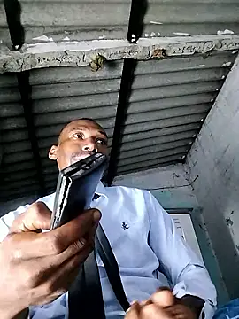 Snapshot of moro28vergon chatting on January 14, 5:02 am moro28vergon online show from January 14, 5:02 am