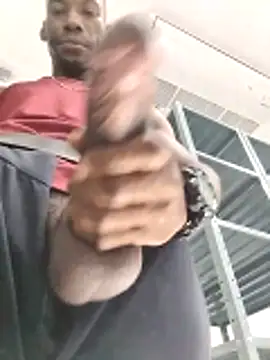 Snapshot of moro28vergon chatting on February 23, 3:59 am moro28vergon online show from February 23, 3:59 am