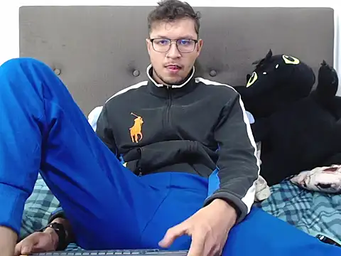 andy loverxx online show from March 25, 11:44 pm