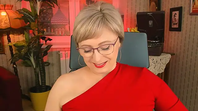 sugar vivien online show from February 12, 9:10 am