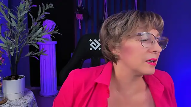 sugar vivien online show from November 8, 1:11 pm