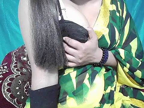 Snapshot of YourGoldenGirl chatting on February 15, 4:25 pm YourGoldenGirl online show from February 15, 4:25 pm