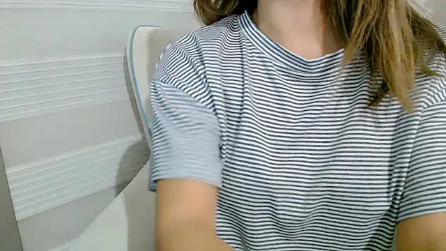 Snapshot of Topmodell chatting on January 18, 10:28 pm Topmodell online show from January 18, 10:28 pm