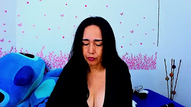 HorniestMilf online show from June 6, 7:07 pm