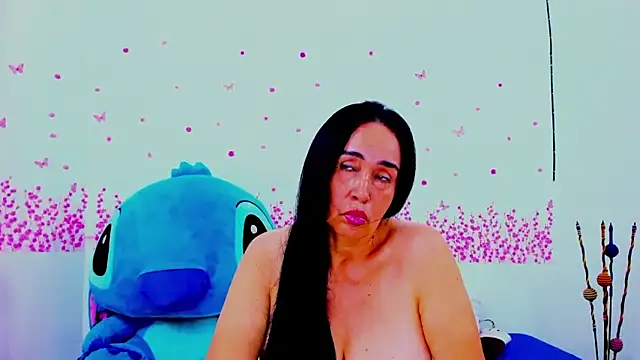 HorniestMilf online show from June 12, 6:51 pm