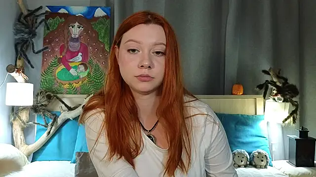 Snapshot of MileyMiller chatting on October 19, 9:43 am MileyMiller online show from October 19, 9:43 am