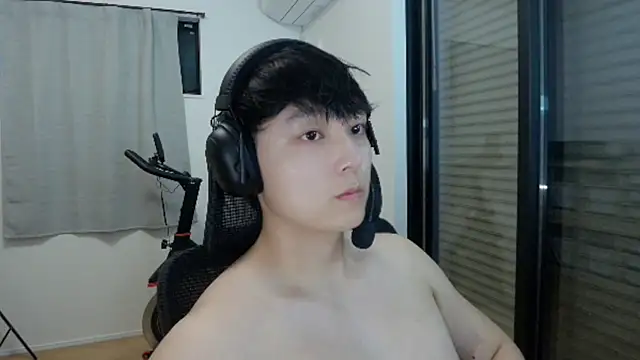 Snapshot of Tkcqcc chatting on October 11, 1:42 pm Tkcqcc online show from October 11, 1:42 pm