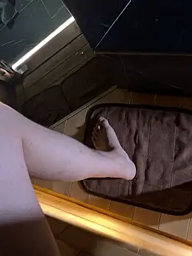 Snapshot of Tkcqcc chatting on November 18, 11:03 am Tkcqcc online show from November 18, 11:03 am