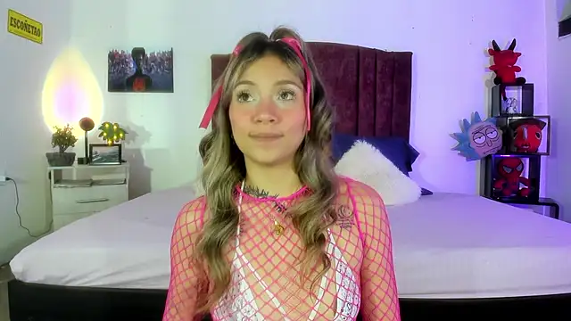 Snapshot of alisson_zafiro_ chatting on January 8, 9:10 am alisson zafiro online show from January 8, 9:10 am