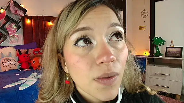 Snapshot of alisson_zafiro_ chatting on March 9, 3:11 am alisson zafiro online show from March 9, 3:11 am