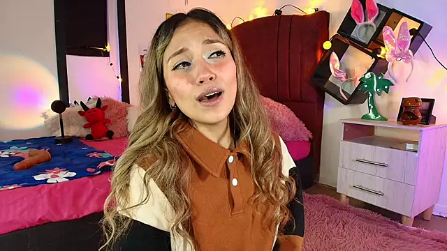 Snapshot of alisson_zafiro_ chatting on March 12, 9:23 am alisson zafiro online show from March 12, 9:23 am