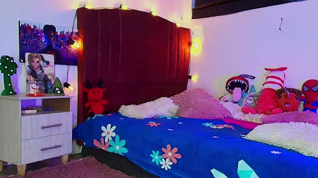 Snapshot of alisson_zafiro_ chatting on November 2, 3:20 am alisson zafiro online show from November 2, 3:20 am