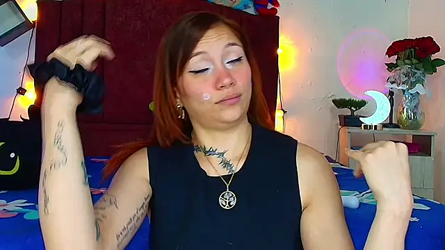 alisson zafiro  online show from June 22, 3:19 am