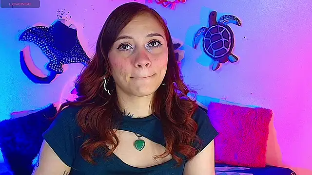 alisson zafiro  online show from August 2, 9:30 am